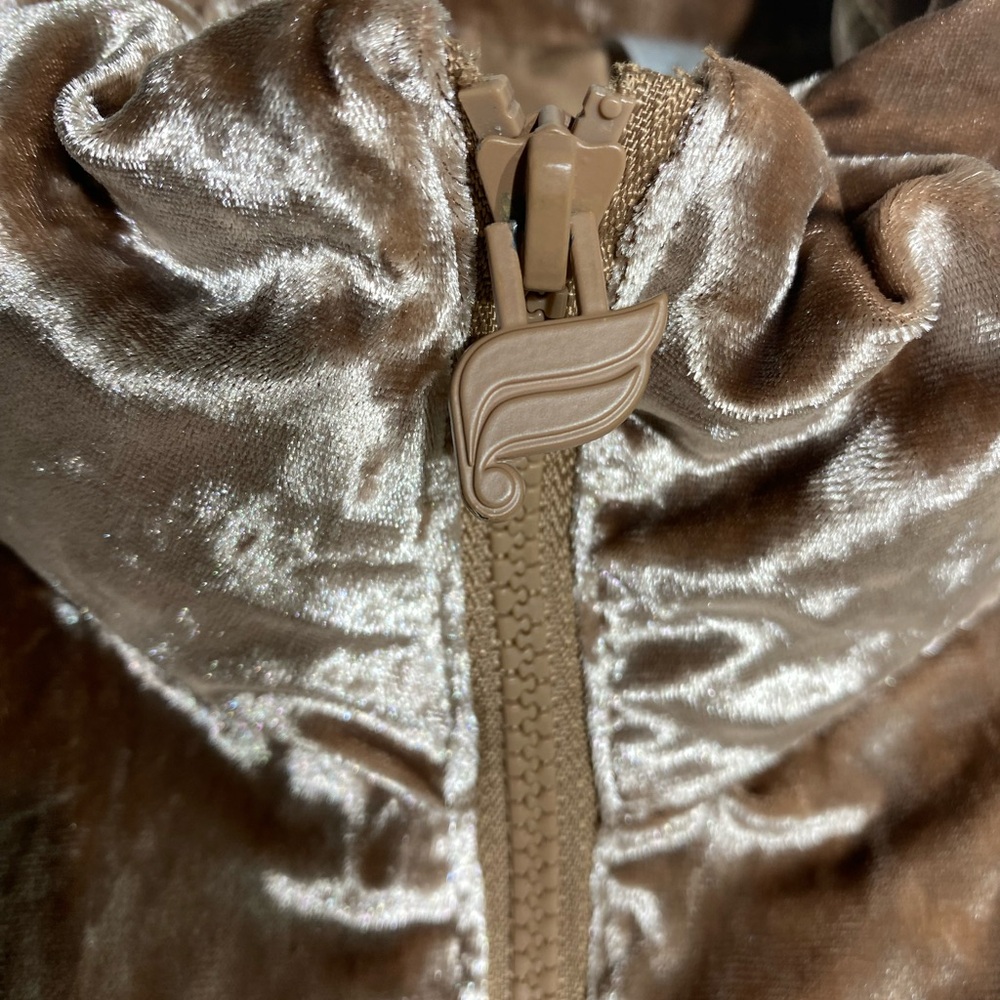 Fabletics Medium size Light Pink Velvet Women's puffer Jacket. - Picture 5 of 9